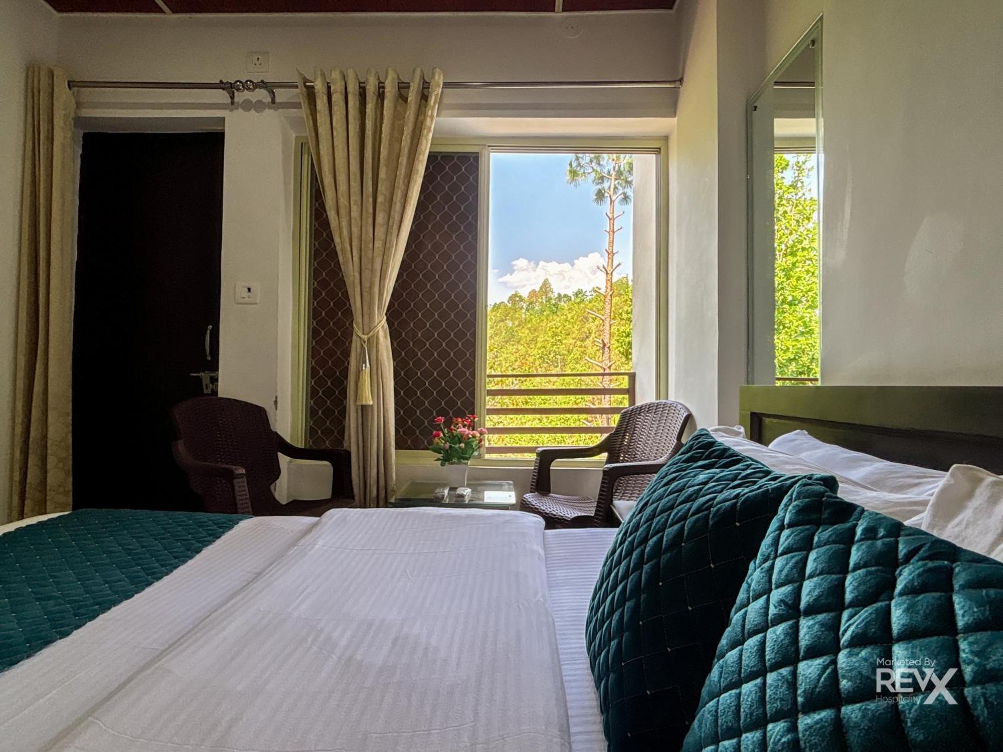 Hotel Prince Valley Лансдаун Экстерьер фото